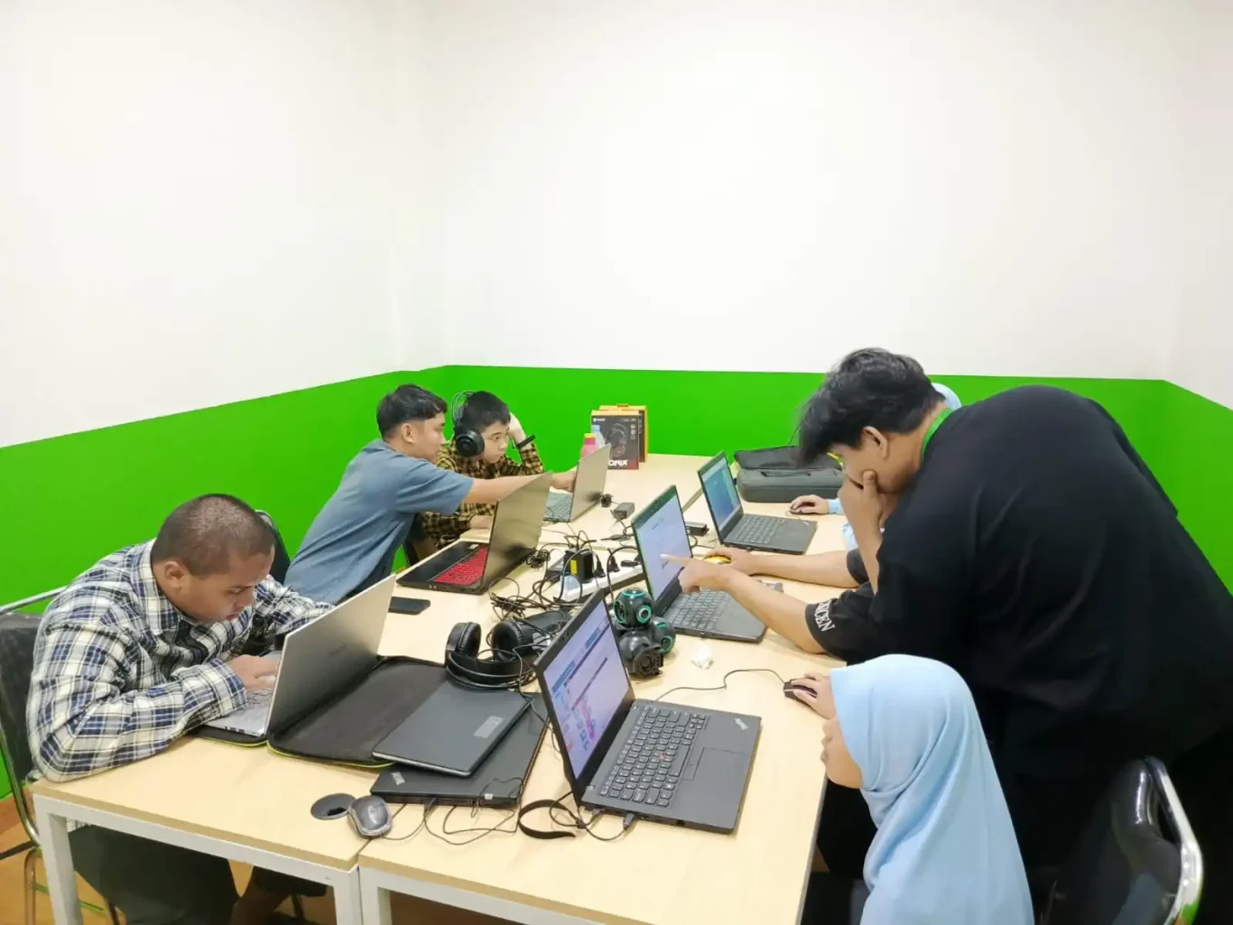 Coding Course in Makassar