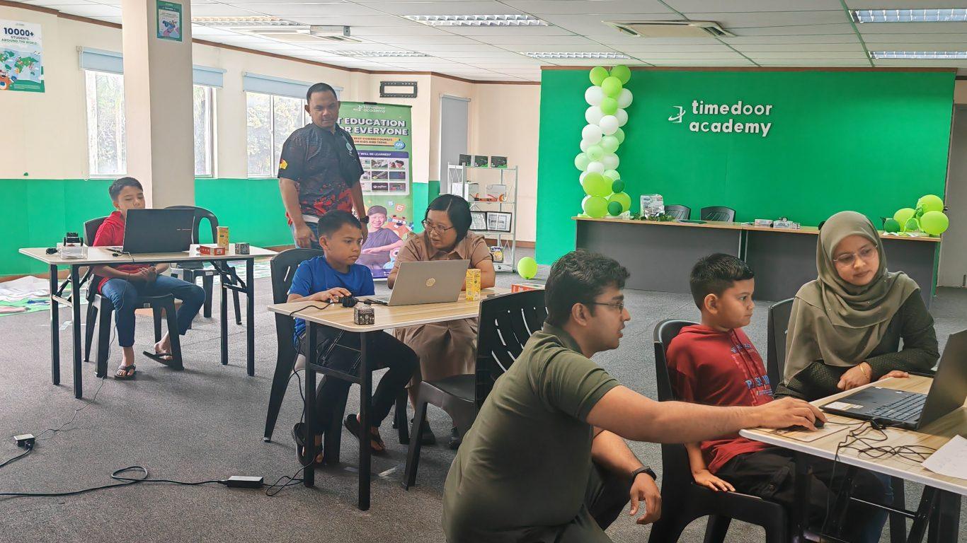 free trial class of coding in seremban branch